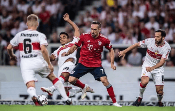 关键时刻体能课后，斯图加特临场应变备战意大利杯，媒体盛赞，轮换策略成焦点的简单介绍